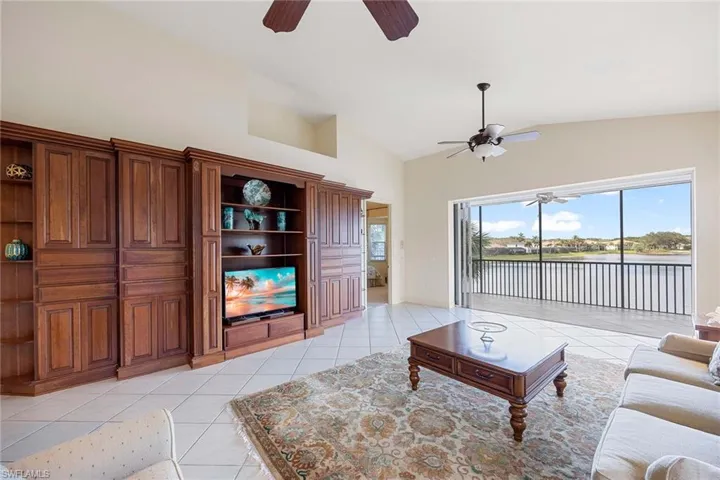 4789  Alberton  CT, Naples, FL 34105