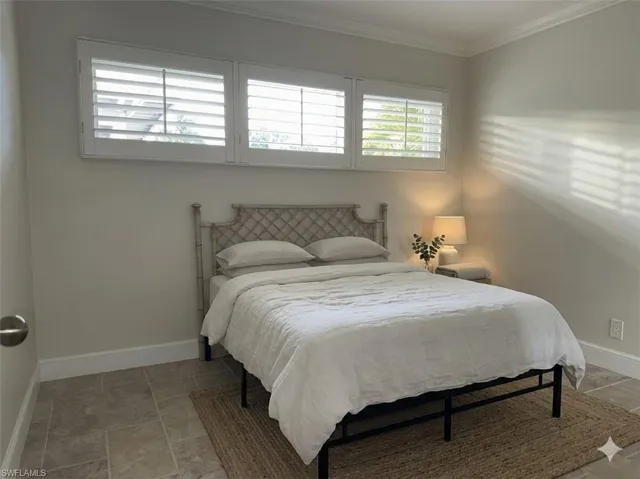 408 Broad Ave S H408, Naples, Florida 34102