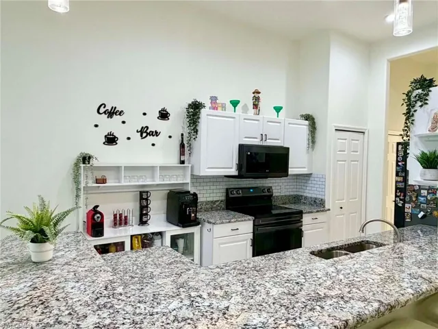 9052 Leatherwood Loop, Lehigh Acres, Florida 33936