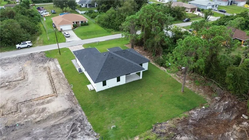 Birds eye view of property