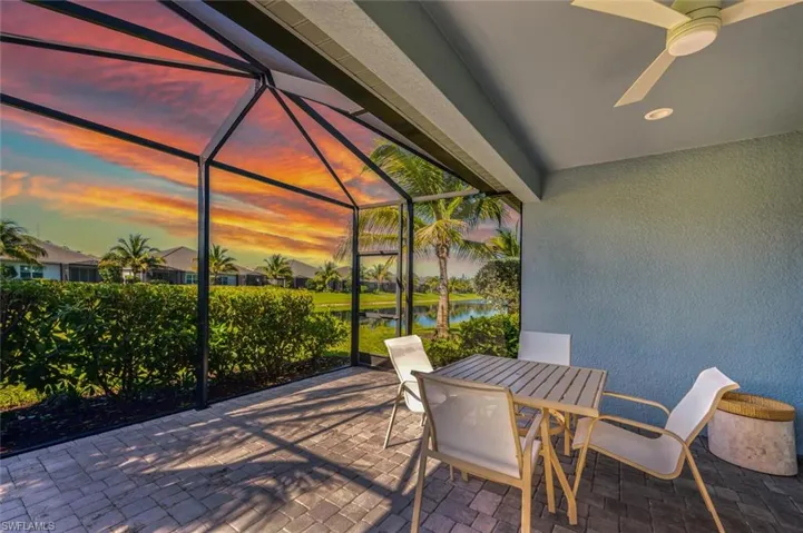 2206  Marquesa  CIR, Naples, FL 34112