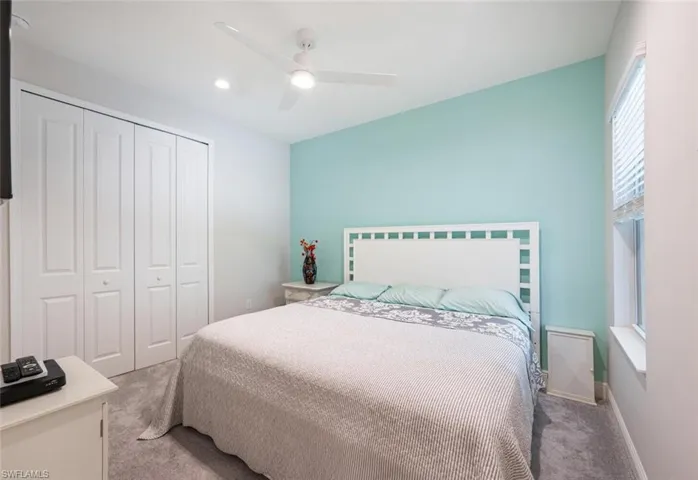 2206  Marquesa  CIR, Naples, FL 34112