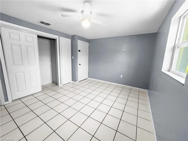 6617 Warwick Cir, Fort Myers, Florida 33919