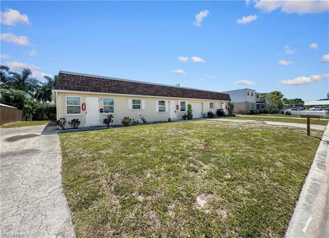 6617 Warwick Cir, Fort Myers, Florida 33919