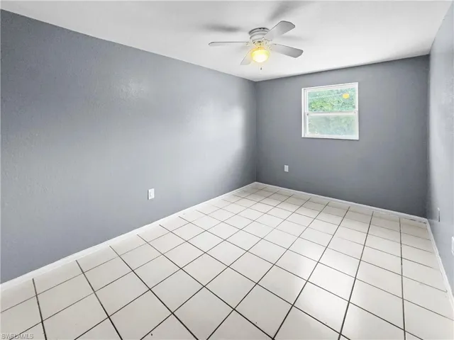 6617 Warwick Cir, Fort Myers, Florida 33919