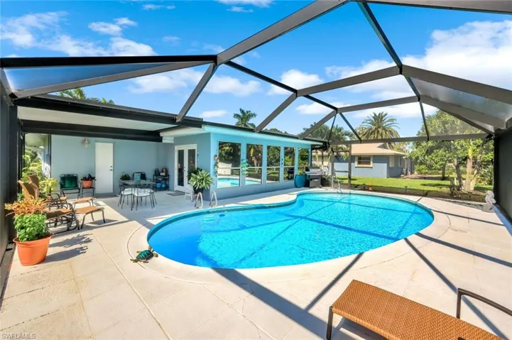 Spacious pool deck for your entertainment