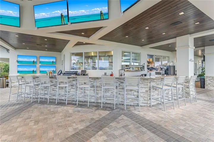 The Pavilion - Offering an array of fast casual food and drink options for lunch or simply grab and go at the turn of your golf round.