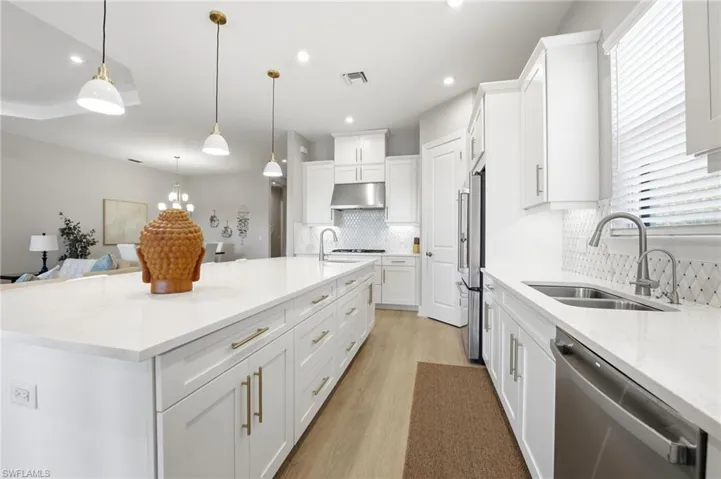 8596 Maggiore Ct, Naples, Florida 34114