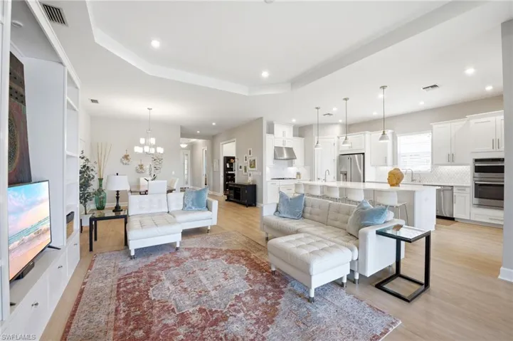 8596 Maggiore Ct, Naples, Florida 34114