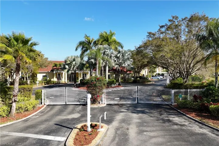 8294  Key Royal  CIR, Naples, FL 34119
