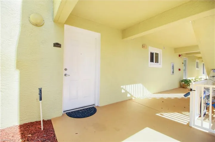 8294  Key Royal  CIR, Naples, FL 34119