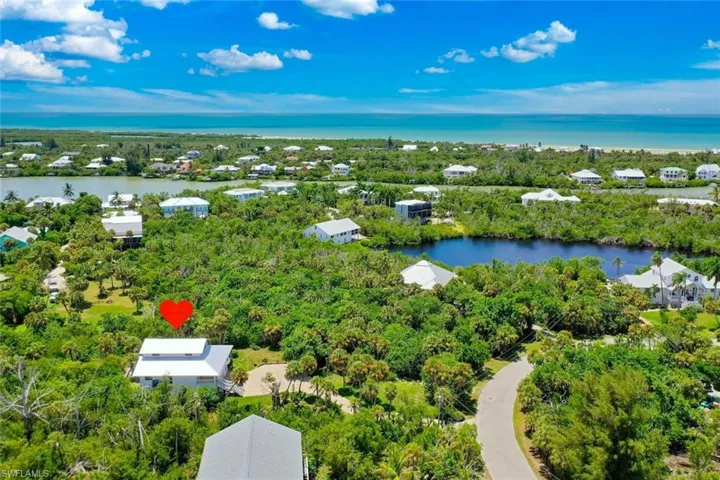 6062 Dinkins Lake Rd, Sanibel, Florida 33957