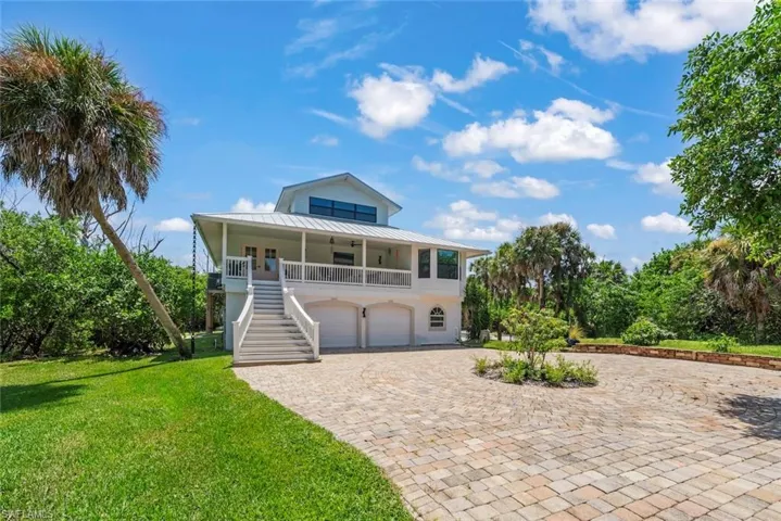 6062 Dinkins Lake Rd, Sanibel, Florida 33957