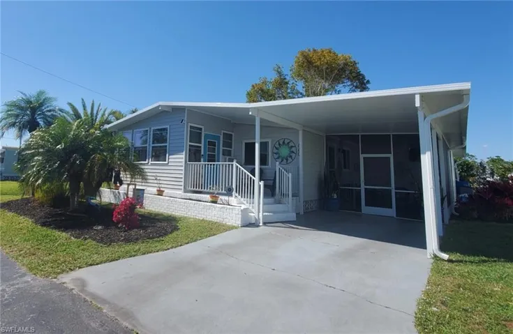 PRISTINE & SPACIOUS doublewide gorgeously remodeled throughout!