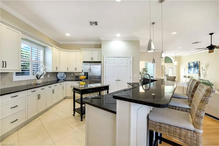 Open Kitchen