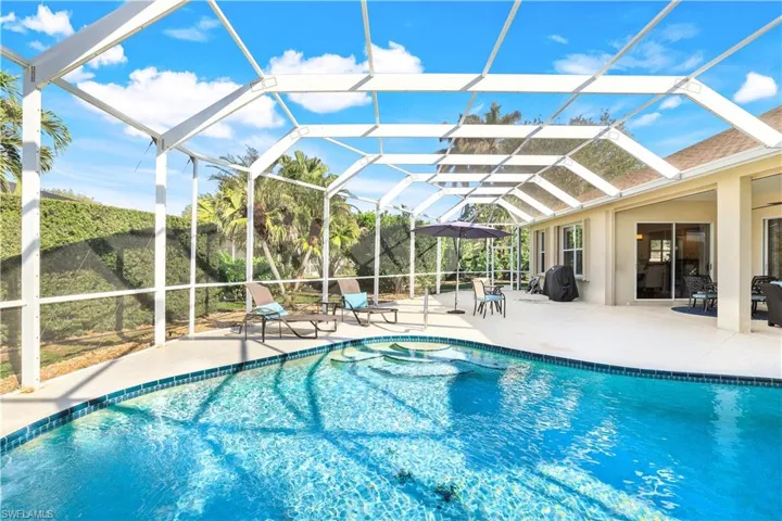Oversized lanai and private pool