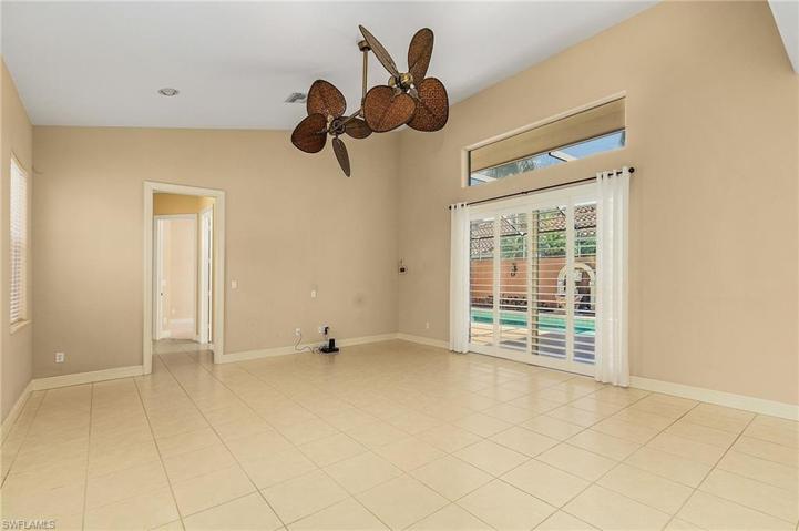 Unstaged Family Room