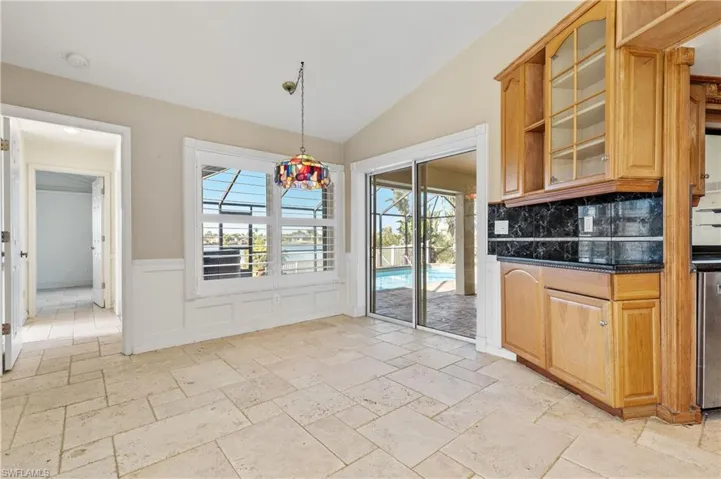 Breakfast area with access to the screened lanai