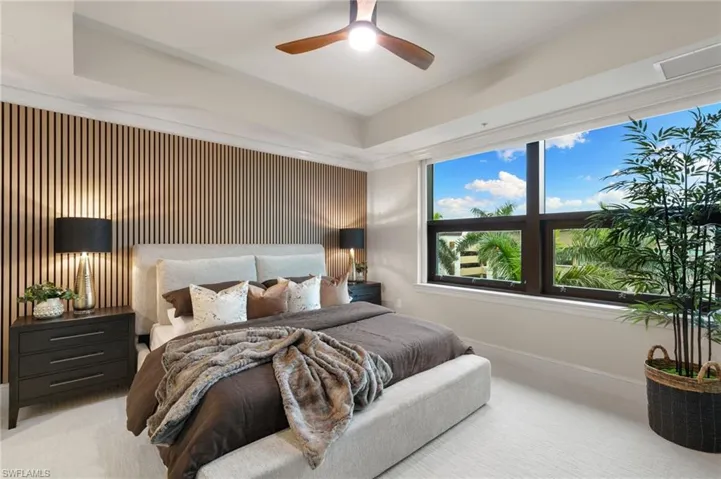 9115  Strada  PL, Naples, FL 34108