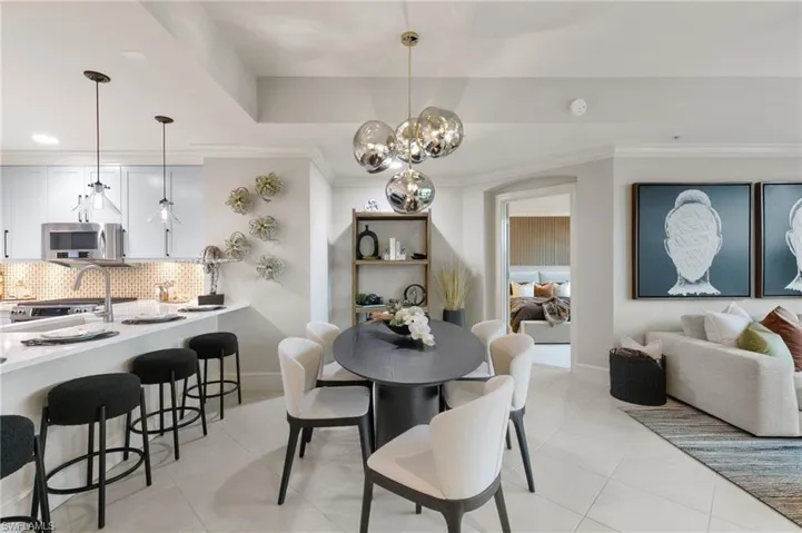9115  Strada  PL, Naples, FL 34108