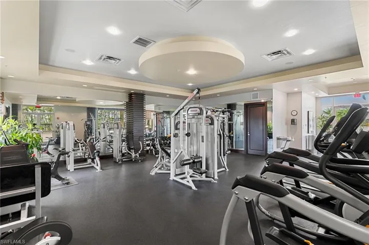 9115  Strada  PL, Naples, FL 34108