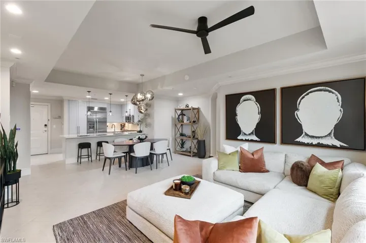 9115  Strada  PL, Naples, FL 34108
