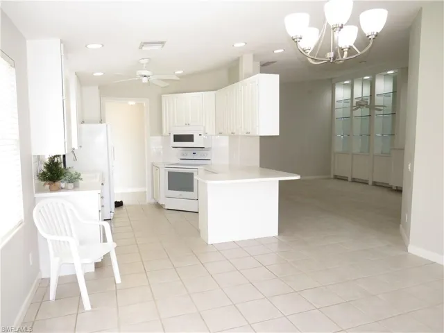 4186 Los Altos Ct, Naples, Florida 34109