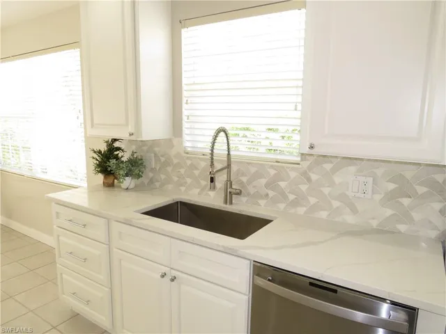 4186 Los Altos Ct, Naples, Florida 34109