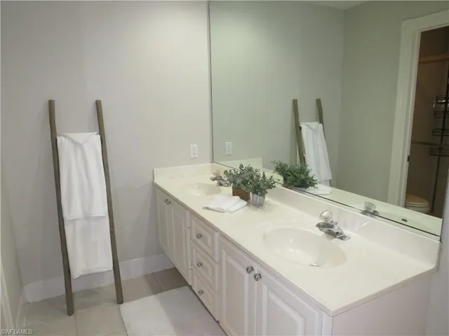 4186 Los Altos Ct, Naples, Florida 34109