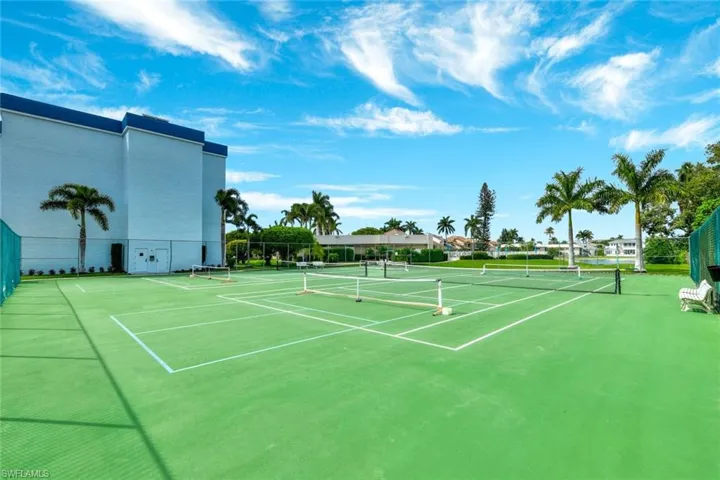 Tennis/Pickleball courts