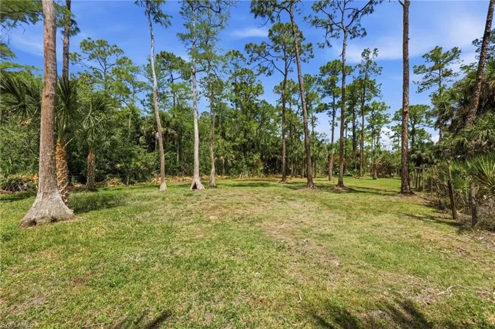 4680  24th SE AVE, Naples, FL 34117