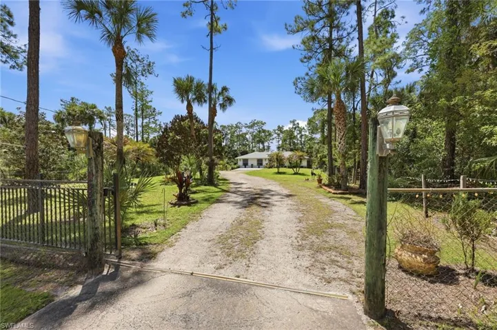 4680  24th SE AVE, Naples, FL 34117