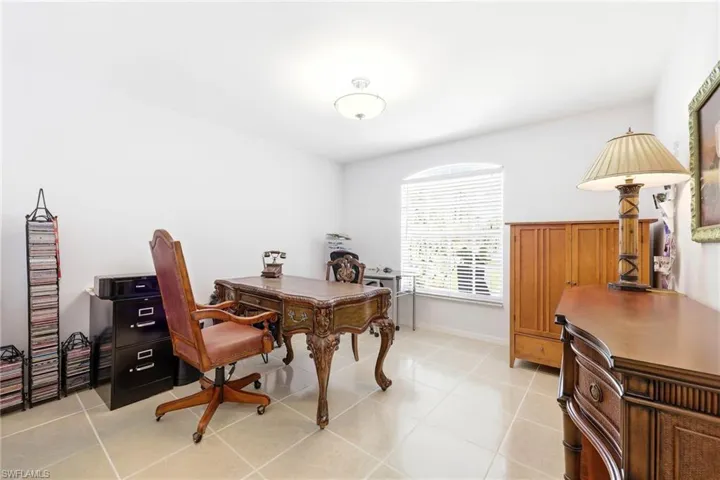 4680  24th SE AVE, Naples, FL 34117
