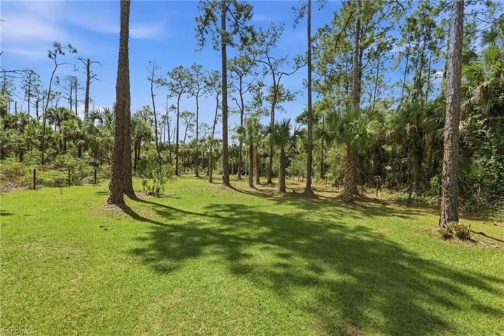 4680  24th SE AVE, Naples, FL 34117