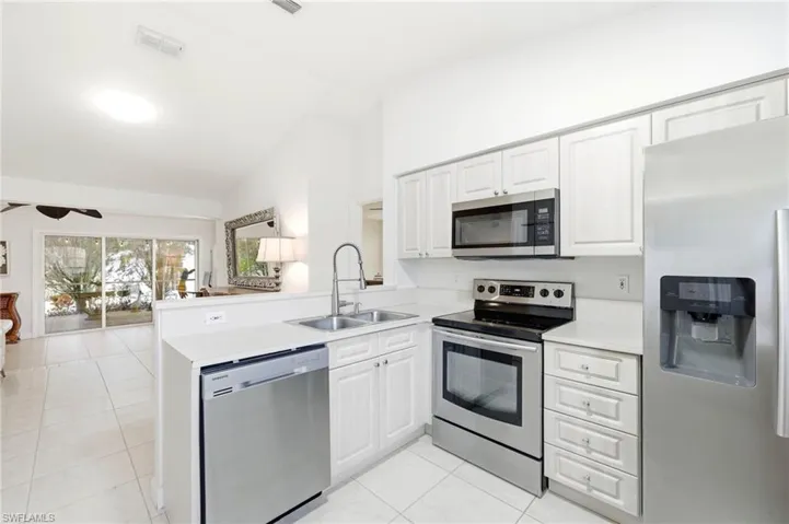 4680  24th SE AVE, Naples, FL 34117