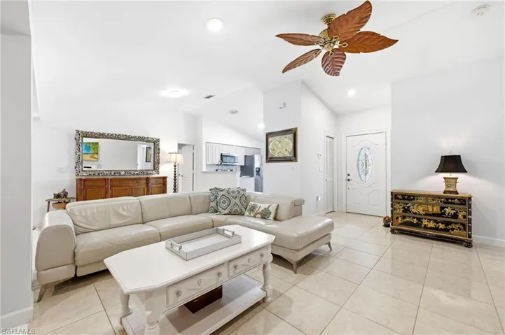 4680  24th SE AVE, Naples, FL 34117