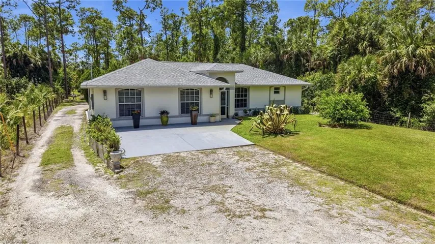 4680  24th SE AVE, Naples, FL 34117