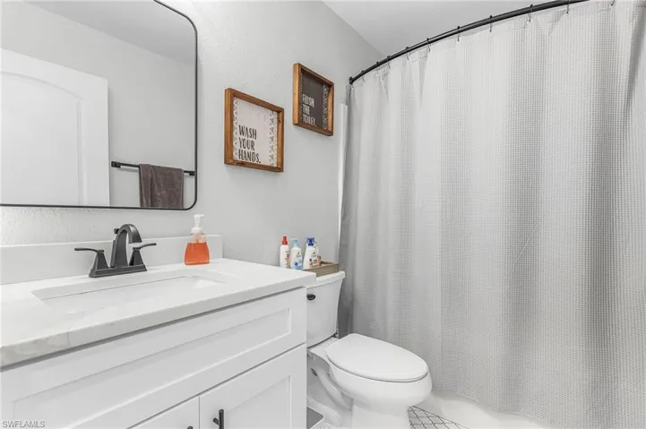 621 Nw 18th Pl, Cape Coral, Florida 33993
