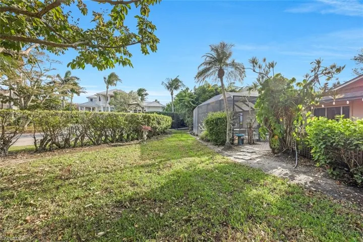 Backyard (backing up to a private cul de sac)