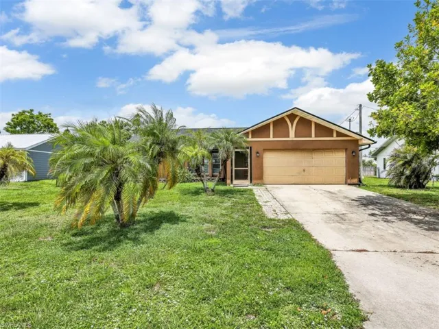 209 Ne 9th Ct, Cape Coral, Florida 33909