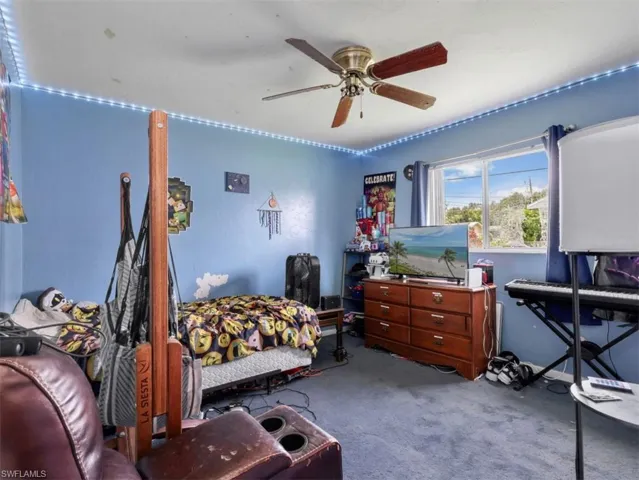209 Ne 9th Ct, Cape Coral, Florida 33909