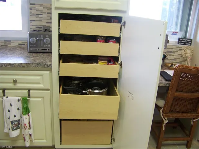 Pull out drawers, a dream come true!!!!