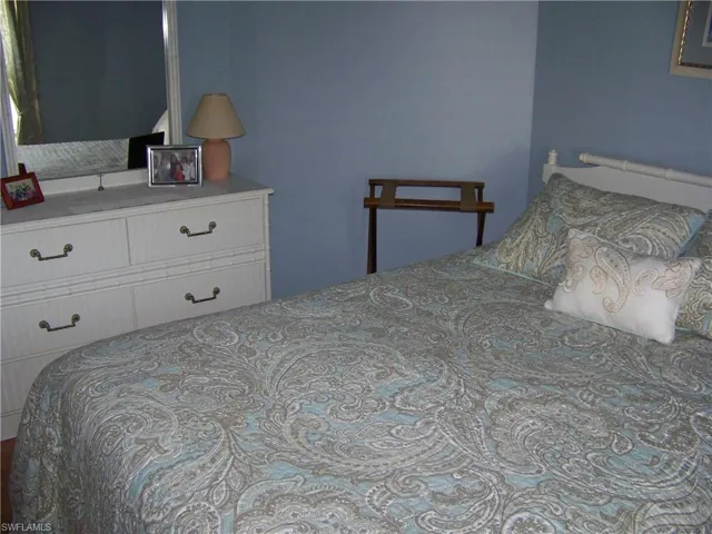 Guest bedroom