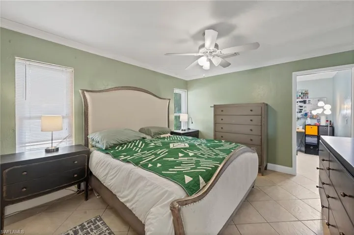 1518 NE 2nd  ST, Cape Coral, FL 33909