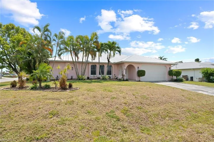 1518 NE 2nd  ST, Cape Coral, FL 33909