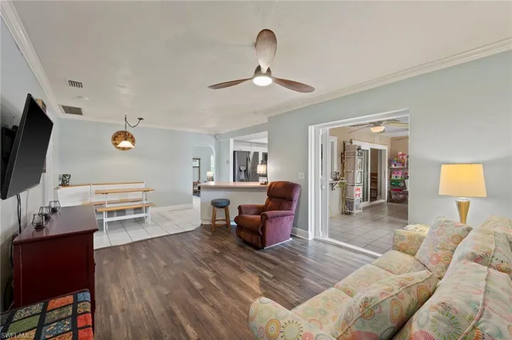 1518 NE 2nd  ST, Cape Coral, FL 33909