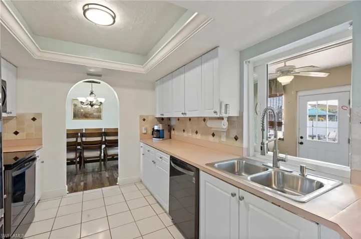 1518 NE 2nd  ST, Cape Coral, FL 33909