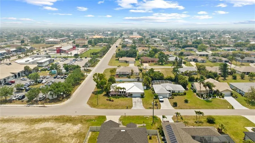 1518 NE 2nd  ST, Cape Coral, FL 33909