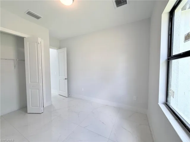 2910  19th SW ST, Lehigh Acres, FL 33976