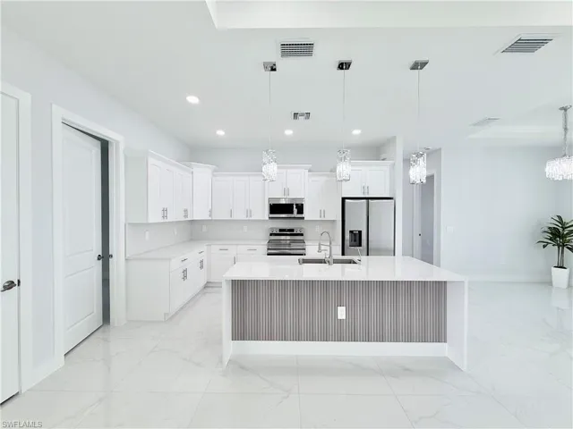 2910 19th St Sw, Lehigh Acres, Florida 33976